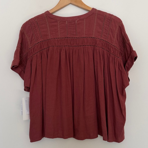 Treasure and Bond Women's Mauve Pintuck Linen Popover Top - Picture 6 of 9
